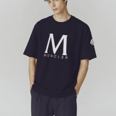 M 로고 티셔츠