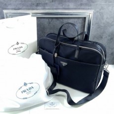 프** 리프케이스 리나일론 사피아노 Re-Nylon and Saffiano leather briefcase